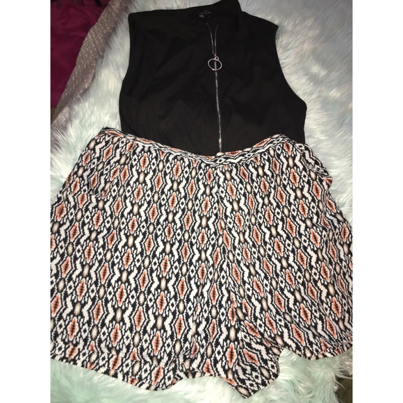 Pattern Shorts - Picture 3 of 4